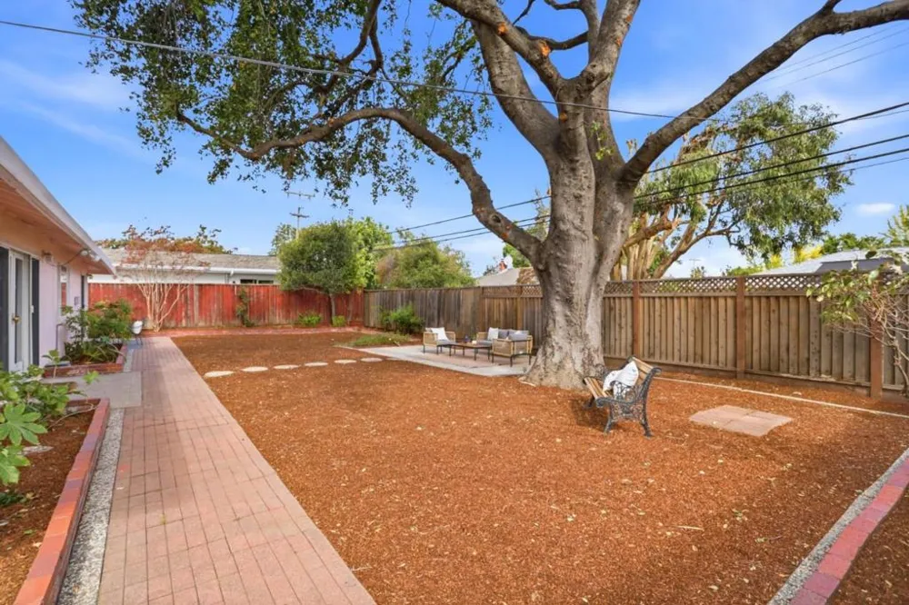 1073 Enderby Way Sunnyvale, CA 94087