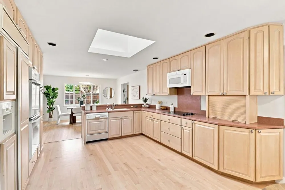 1073 Enderby Way Sunnyvale, CA 94087
