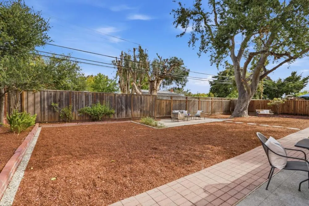 1073 Enderby Way Sunnyvale, CA 94087