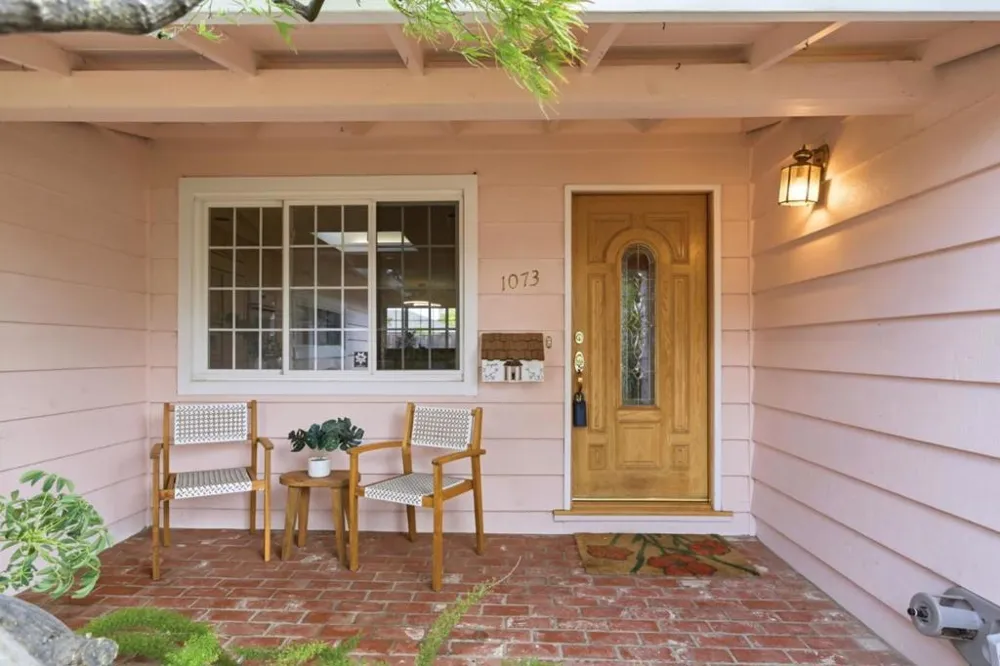1073 Enderby Way Sunnyvale, CA 94087
