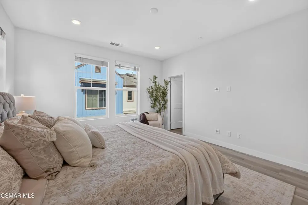 122 Red Brick Drive #6 Simi Valley, CA 93065