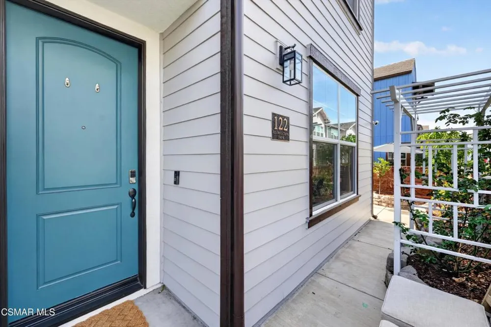 122 Red Brick Drive #6 Simi Valley, CA 93065