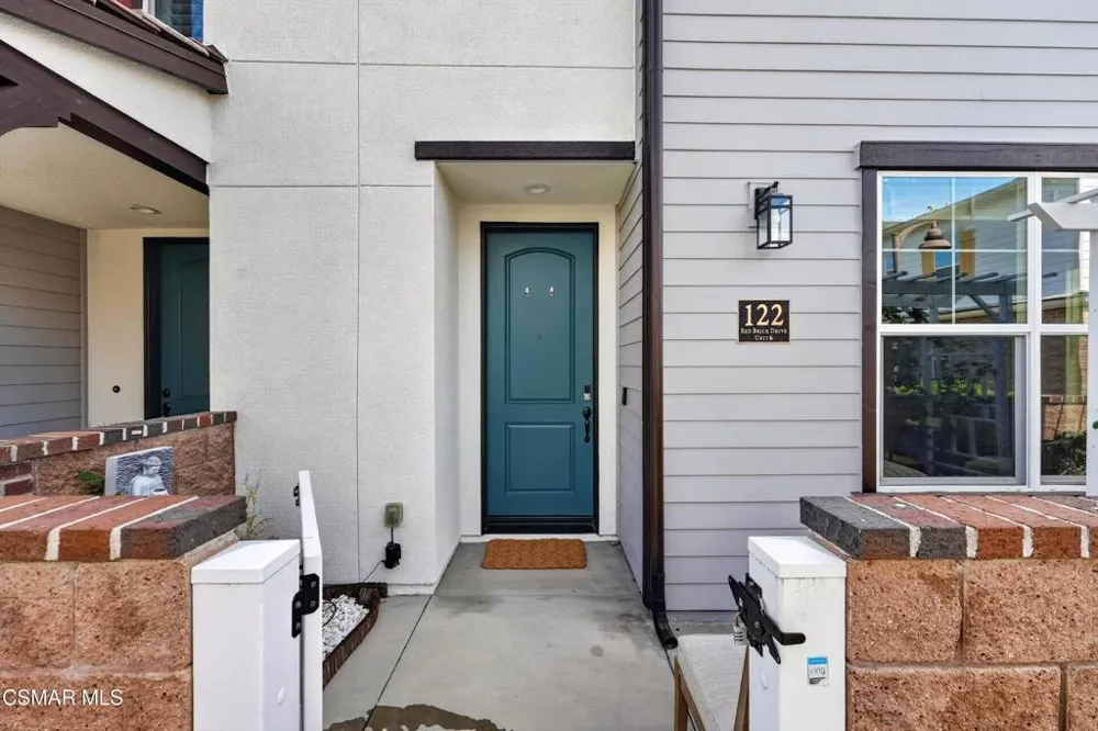 122 Red Brick Drive #6 Simi Valley, CA 93065