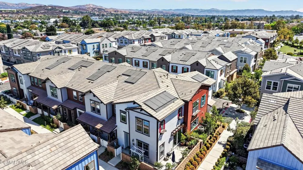 122 Red Brick Drive #6 Simi Valley, CA 93065