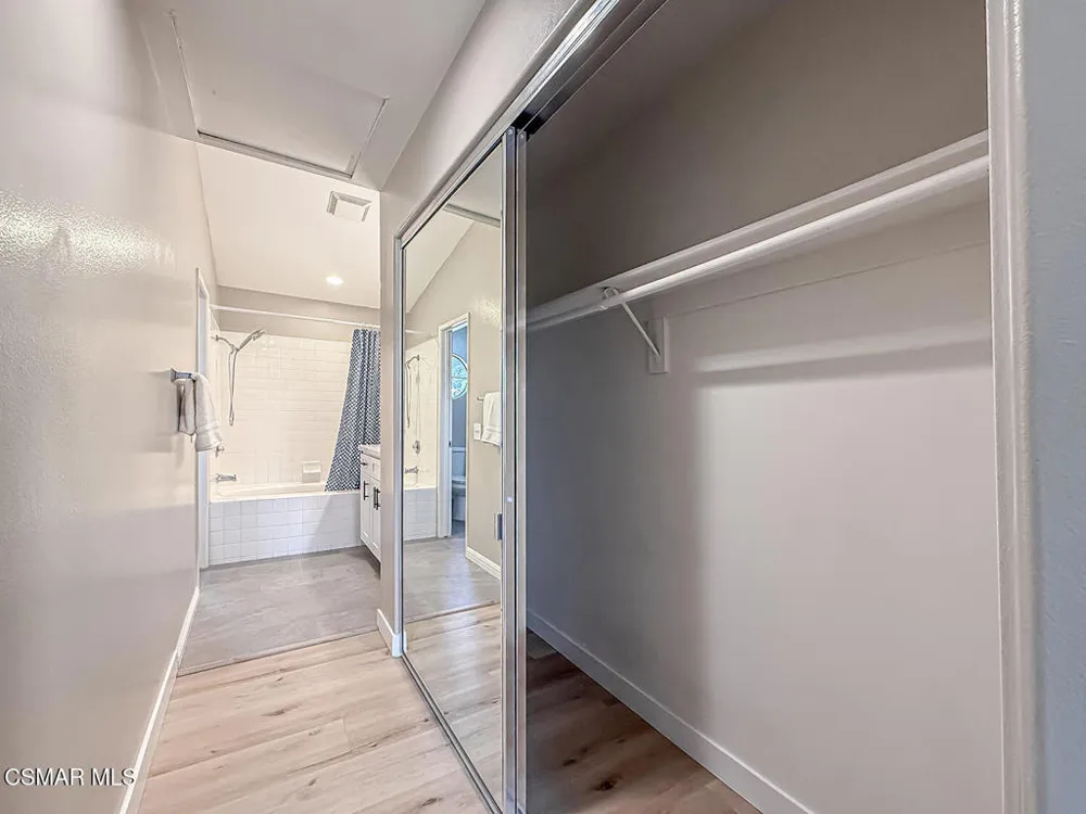 4766 Taranto Way Oak Park, CA 91377