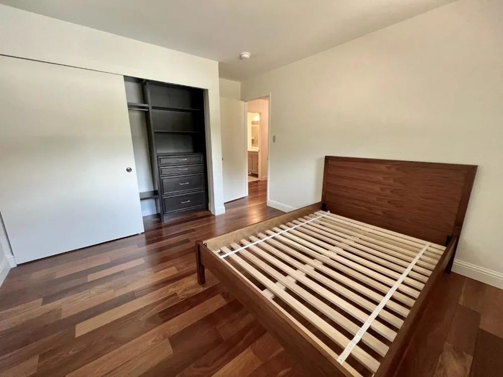 2816 San Juan Boulevard Belmont, CA 94002