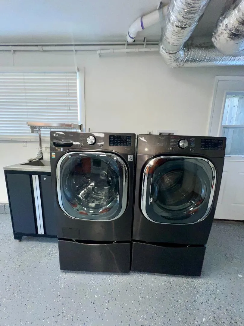 2816 San Juan Boulevard Belmont, CA 94002