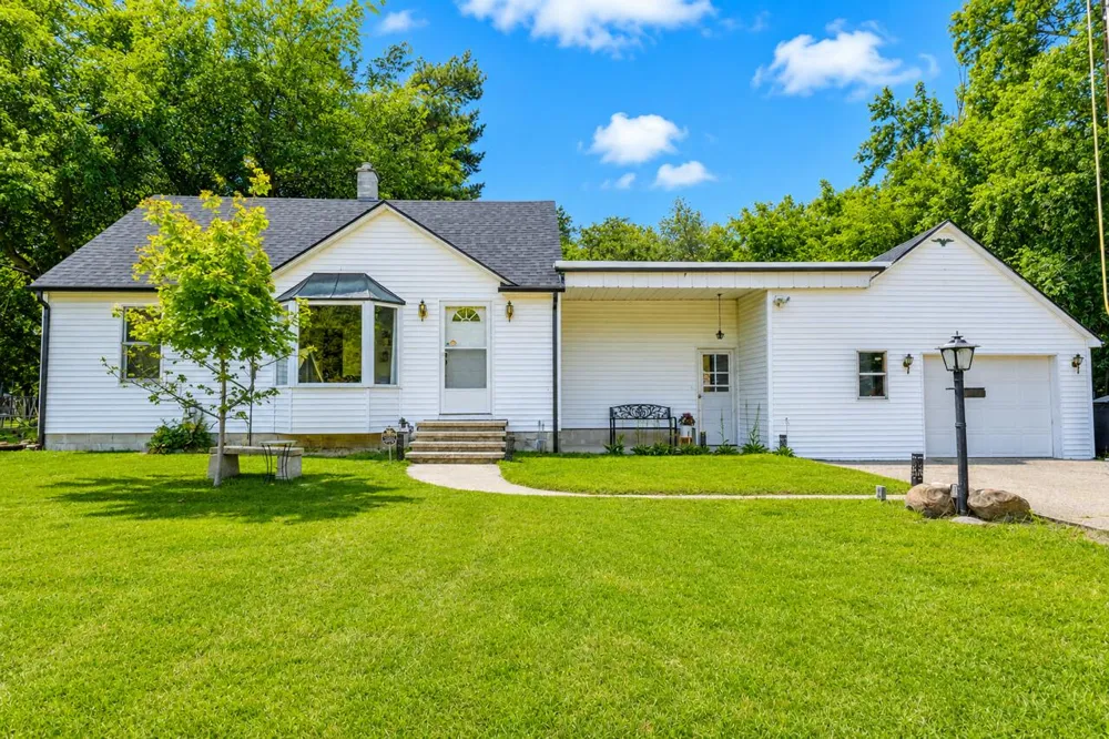 3325 Taft Avenue SW Wyoming, MI 49519