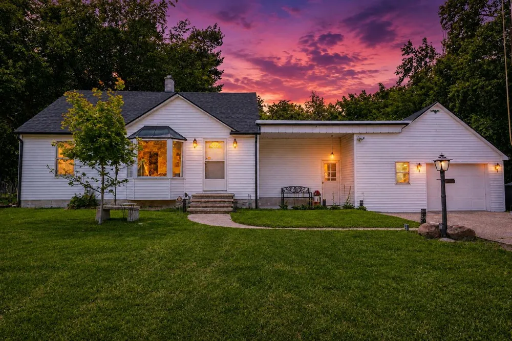 3325 Taft Avenue SW Wyoming, MI 49519