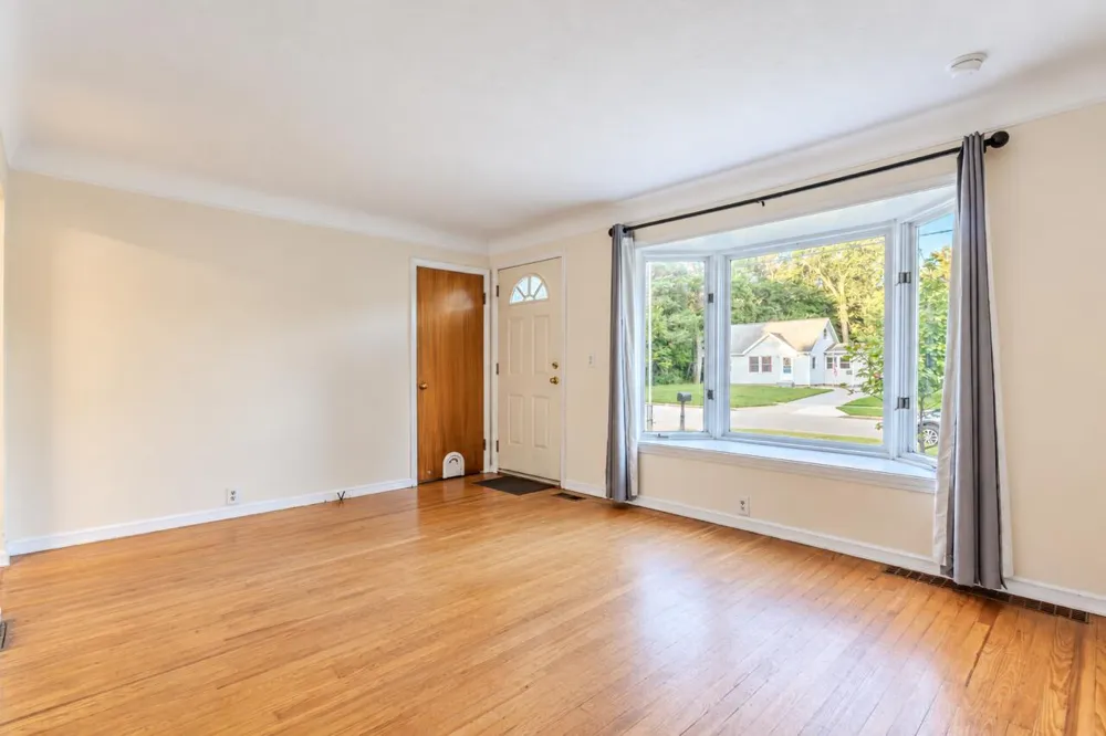 3325 Taft Avenue SW Wyoming, MI 49519