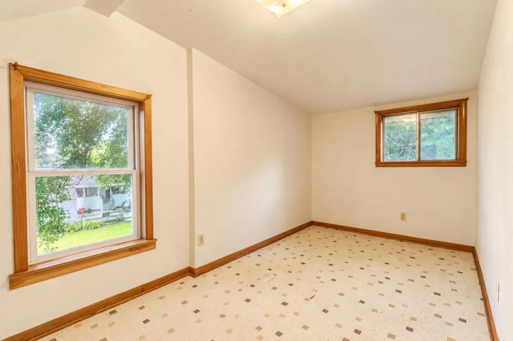3325 Taft Avenue SW Wyoming, MI 49519