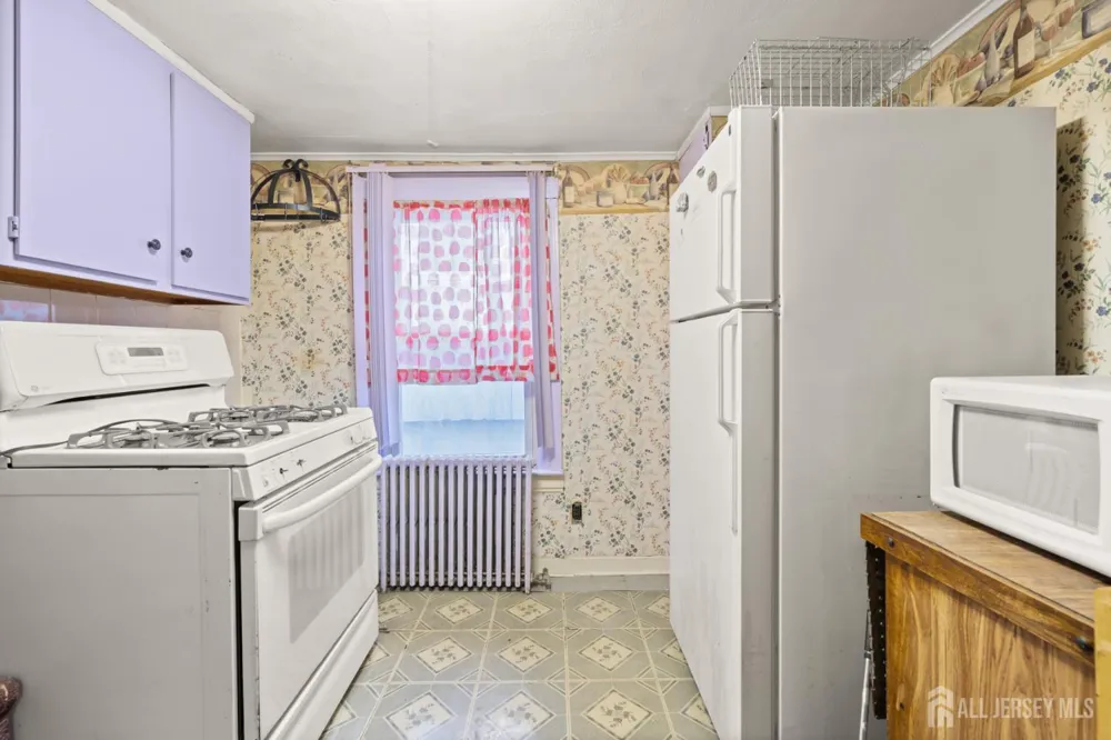 36-38 W Somerset Street Raritan, NJ 08869