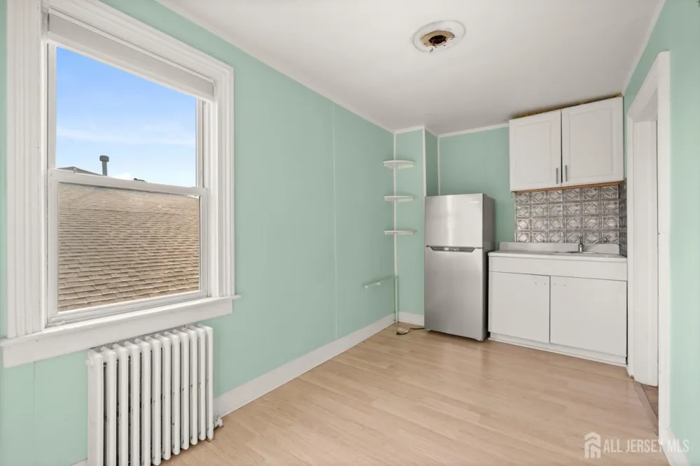 36-38 W Somerset Street Raritan, NJ 08869