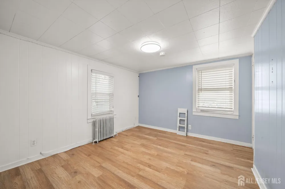 36-38 W Somerset Street Raritan, NJ 08869