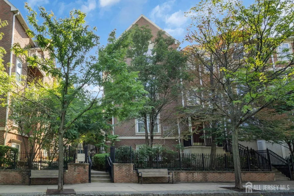 200 E Dey Street #217 Harrison, NJ 07029