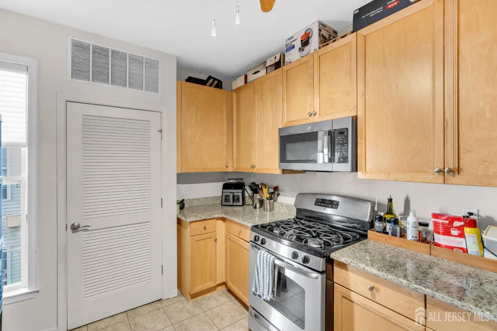 200 E Dey Street #217 Harrison, NJ 07029