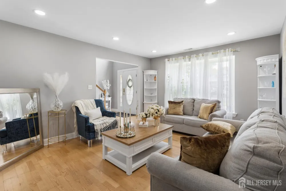 531 Manor Road Beverly, NJ 08010