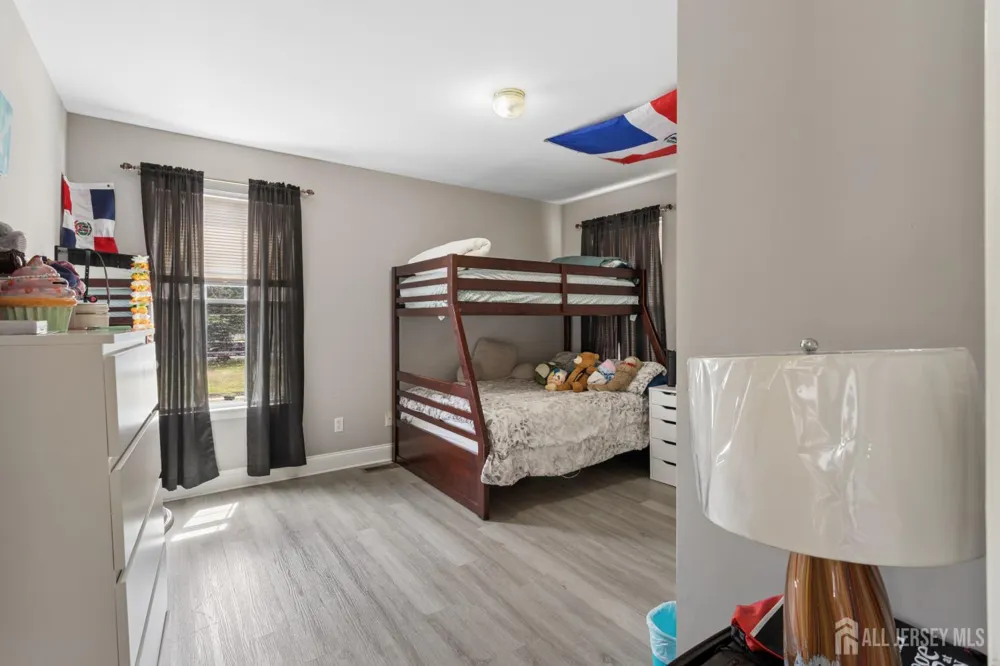 531 Manor Road Beverly, NJ 08010