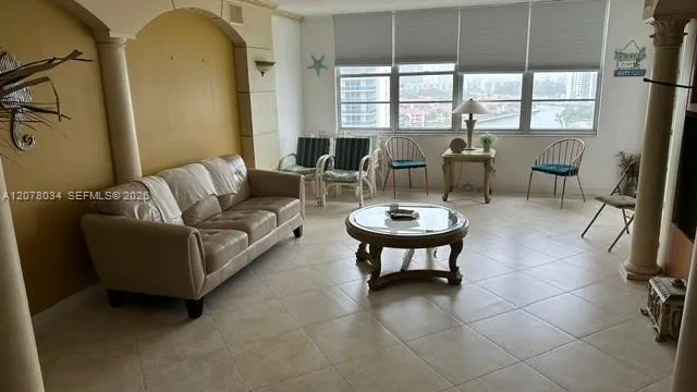 3725 S Ocean Dr #1427 Hollywood, FL 33019