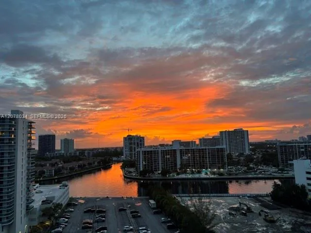 3725 S Ocean Dr #1427 Hollywood, FL 33019
