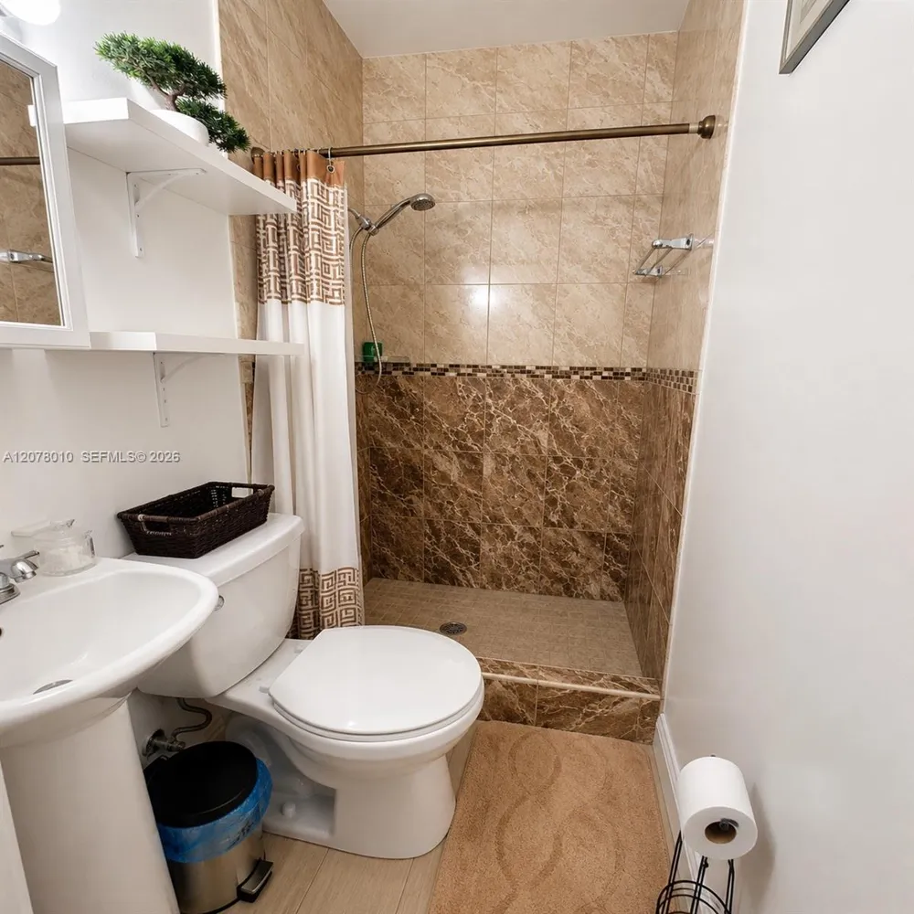 7972 Lasalle Blvd #2 Miramar, FL 33023