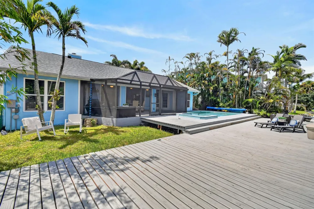 715 SW SALERNO ROAD Stuart, FL 34997