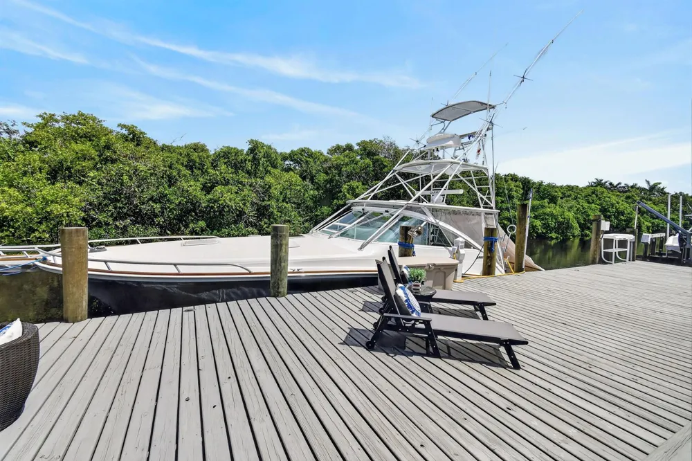 715 SW SALERNO ROAD Stuart, FL 34997