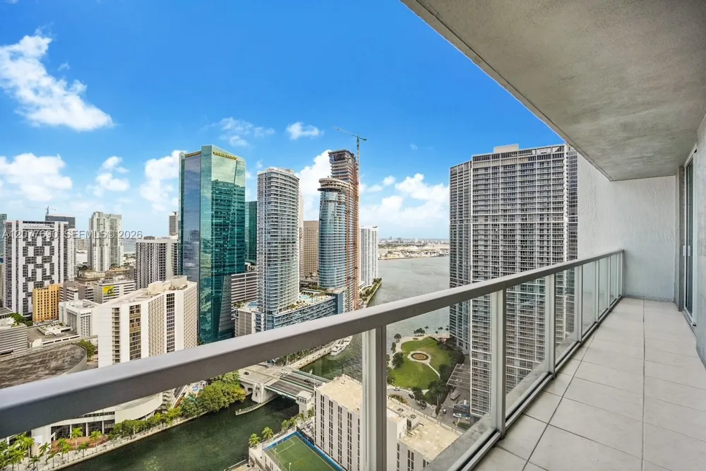 55 SE 6th St #3901 Miami, FL 33131