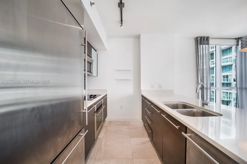 55 SE 6th St #3901 Miami, FL 33131