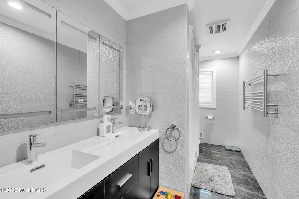 13 Jeffrey Lane East Windsor, NJ 08520