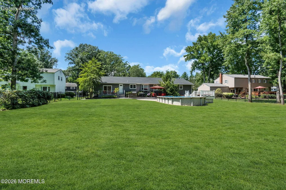 13 Jeffrey Lane East Windsor, NJ 08520
