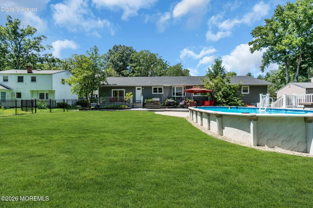 13 Jeffrey Lane East Windsor, NJ 08520