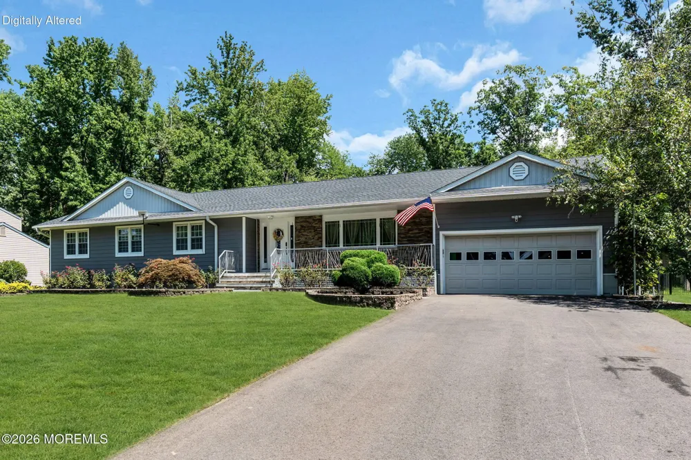 13 Jeffrey Lane East Windsor, NJ 08520