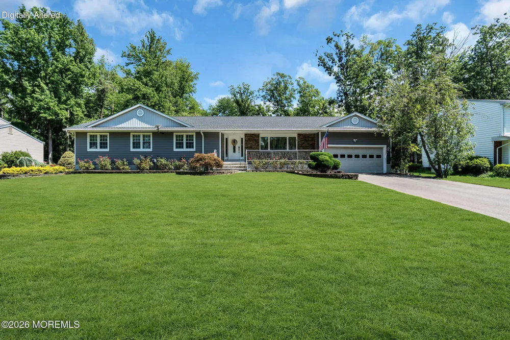 13 Jeffrey Lane East Windsor, NJ 08520