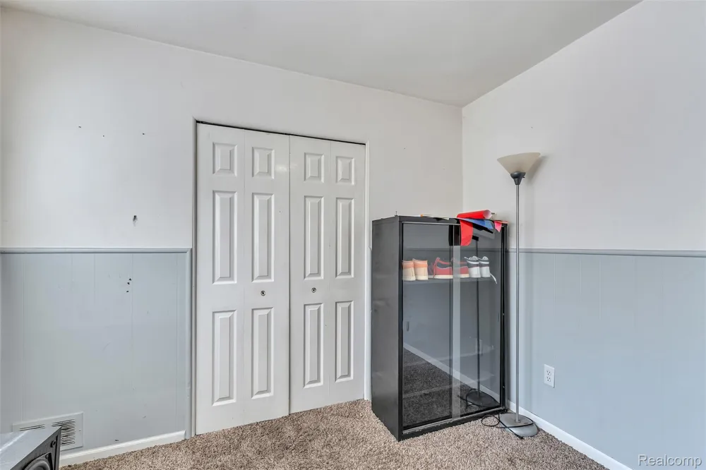 15131 Beech Daly Road Taylor City, MI 48180
