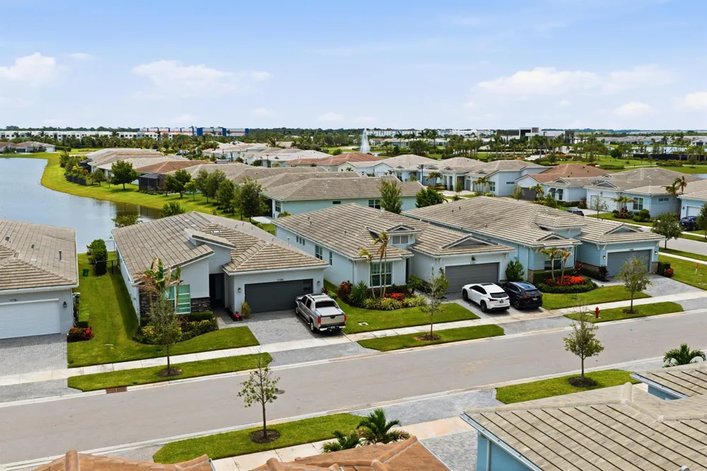 11805 SW AQUILA WAY Port St. Lucie, FL 34987