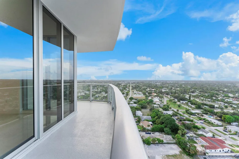 220 Lake Shore Drive #2223 Lake Park, FL 33403
