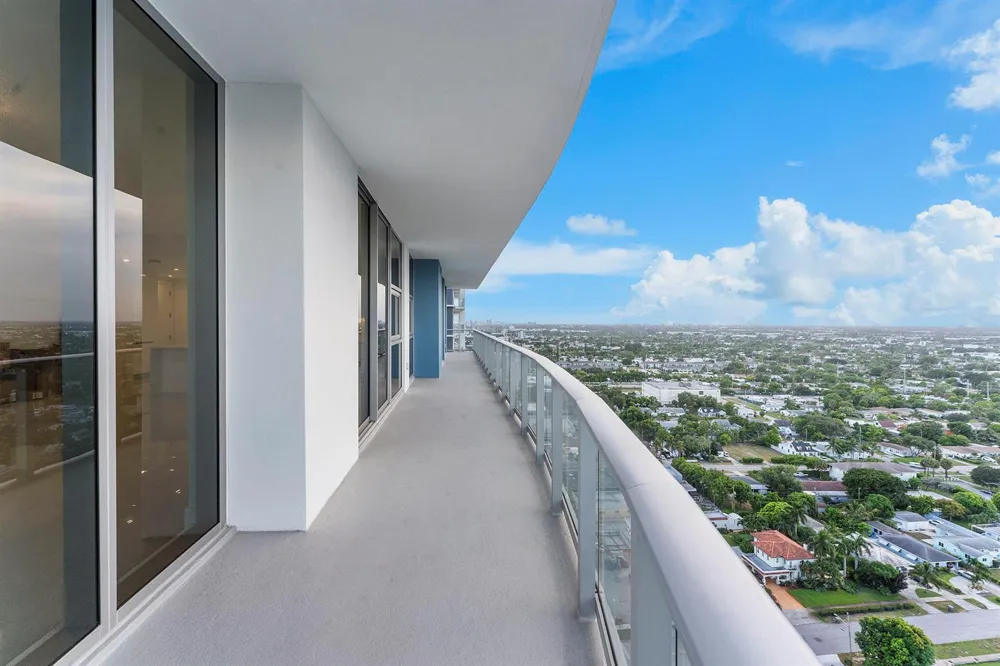 220 Lake Shore Drive #2223 Lake Park, FL 33403