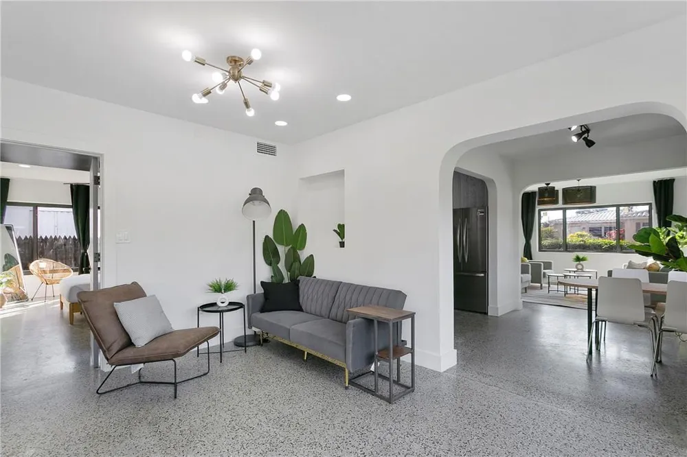 601 NE 33RD STREET Oakland Park, FL 33334