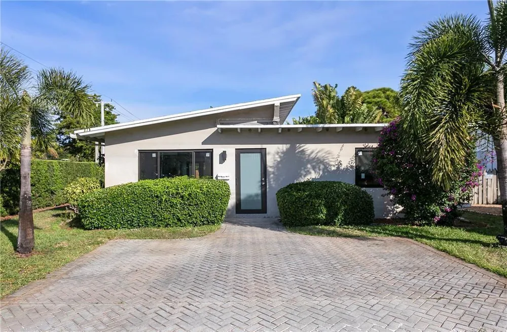 601 NE 33RD STREET Oakland Park, FL 33334