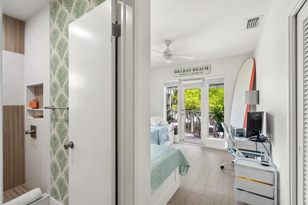 1025 CASUARINA ROAD #7 Delray Beach, FL 33483