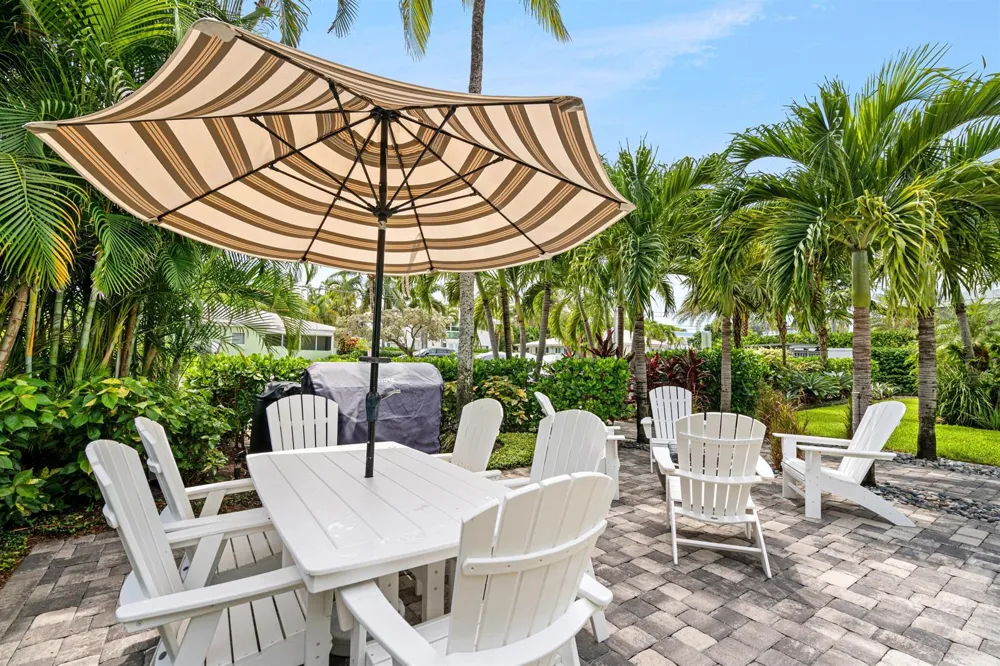 1025 CASUARINA ROAD #7 Delray Beach, FL 33483