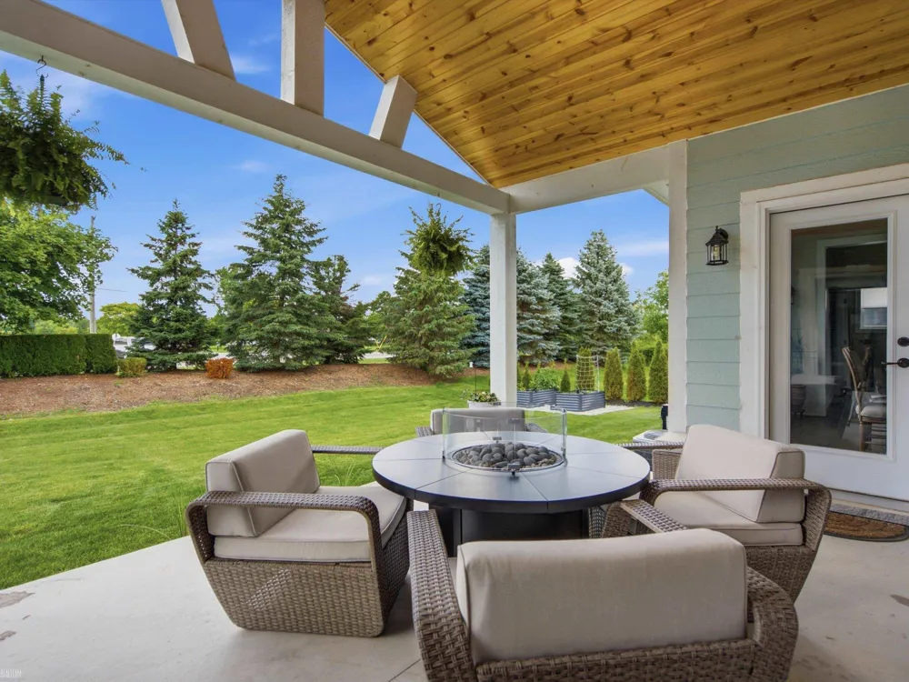 19415 Rachael Drive Macomb Township, MI 48042