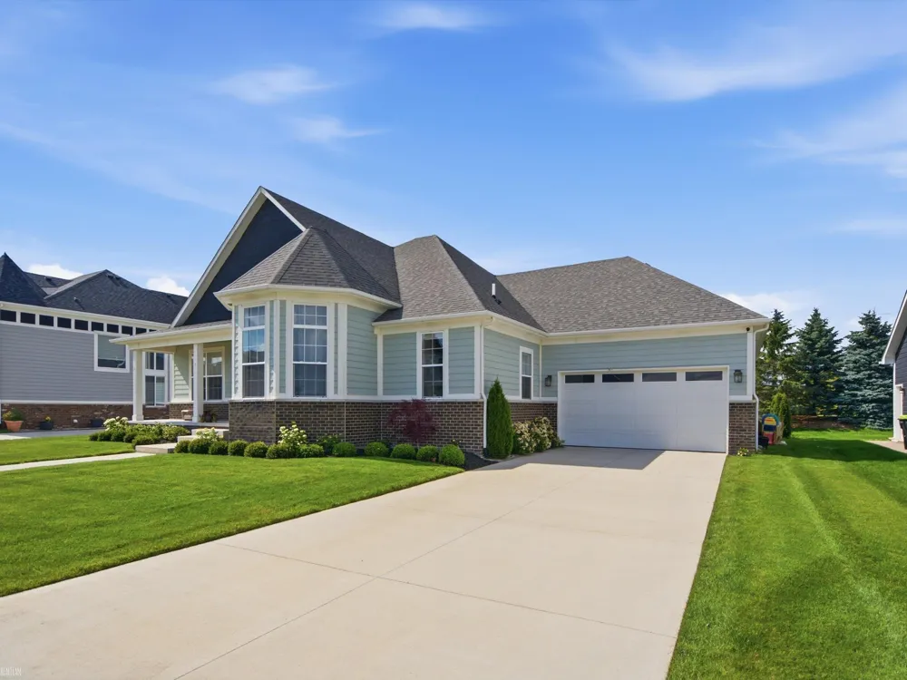 19415 Rachael Drive Macomb Township, MI 48042