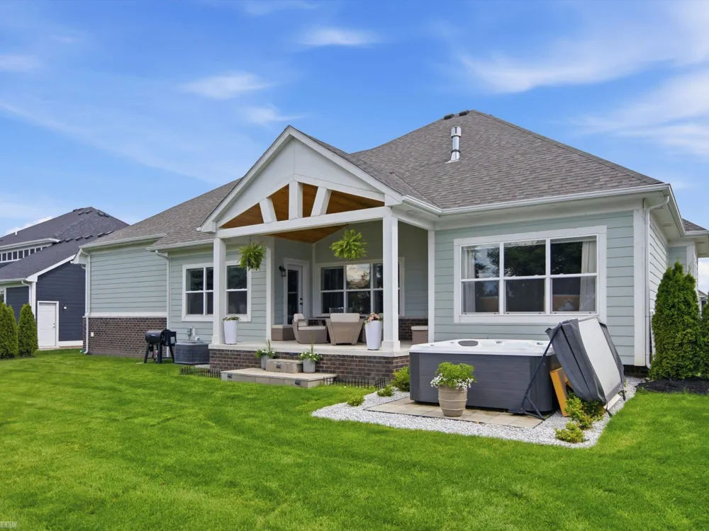 19415 Rachael Drive Macomb Township, MI 48042