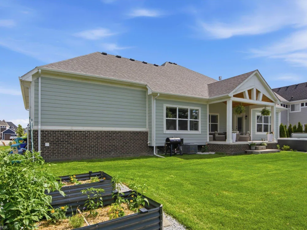 19415 Rachael Drive Macomb Township, MI 48042