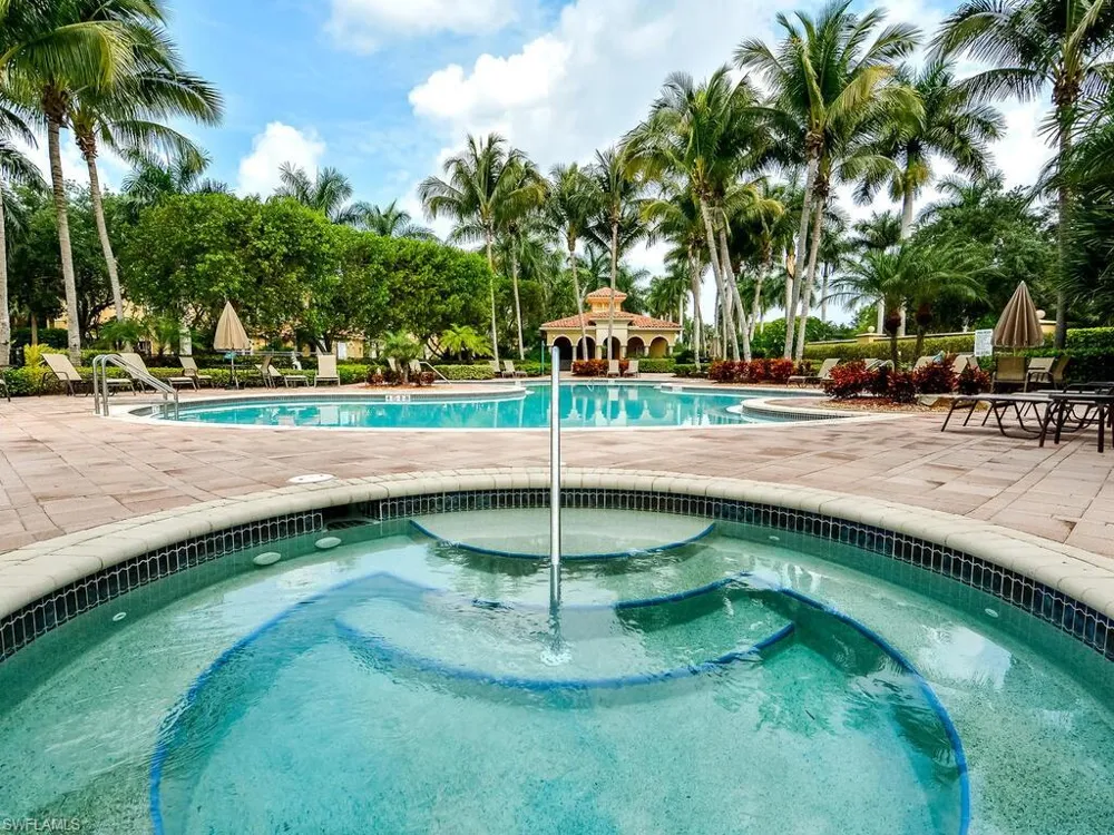 2605 Estrella Court #PH-3 Naples, FL 34109