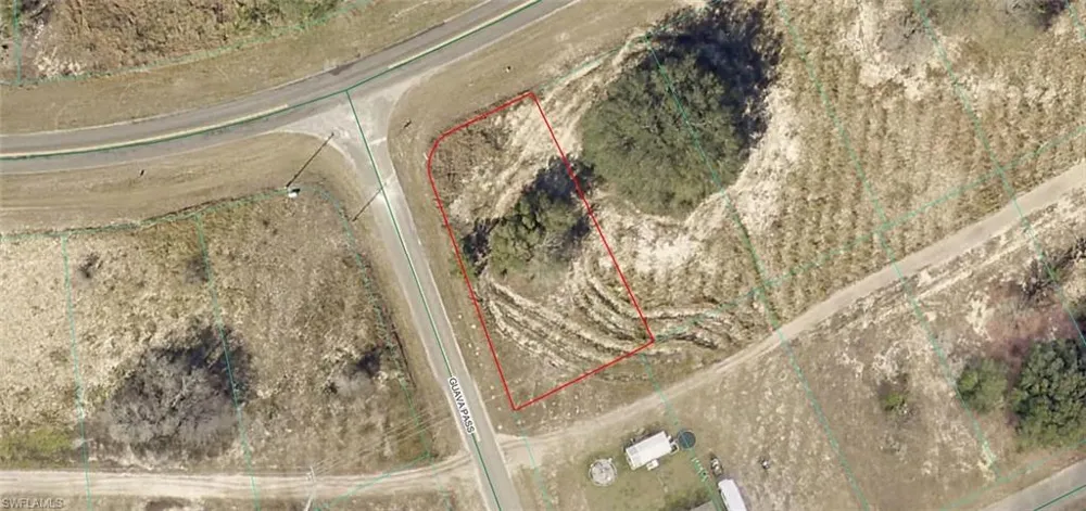 9037 SE 113 Street Road Ocklawaha, FL 32179