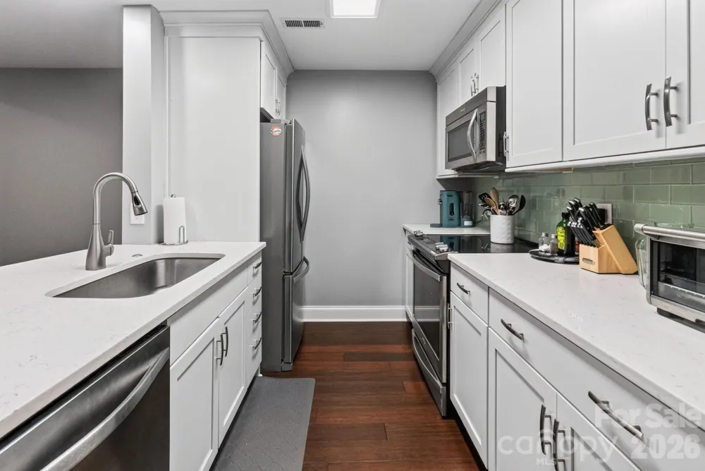 712 Southwest Drive Davidson, NC 28036