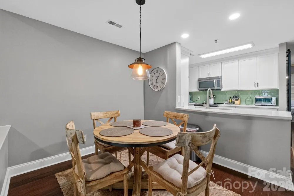 712 Southwest Drive Davidson, NC 28036